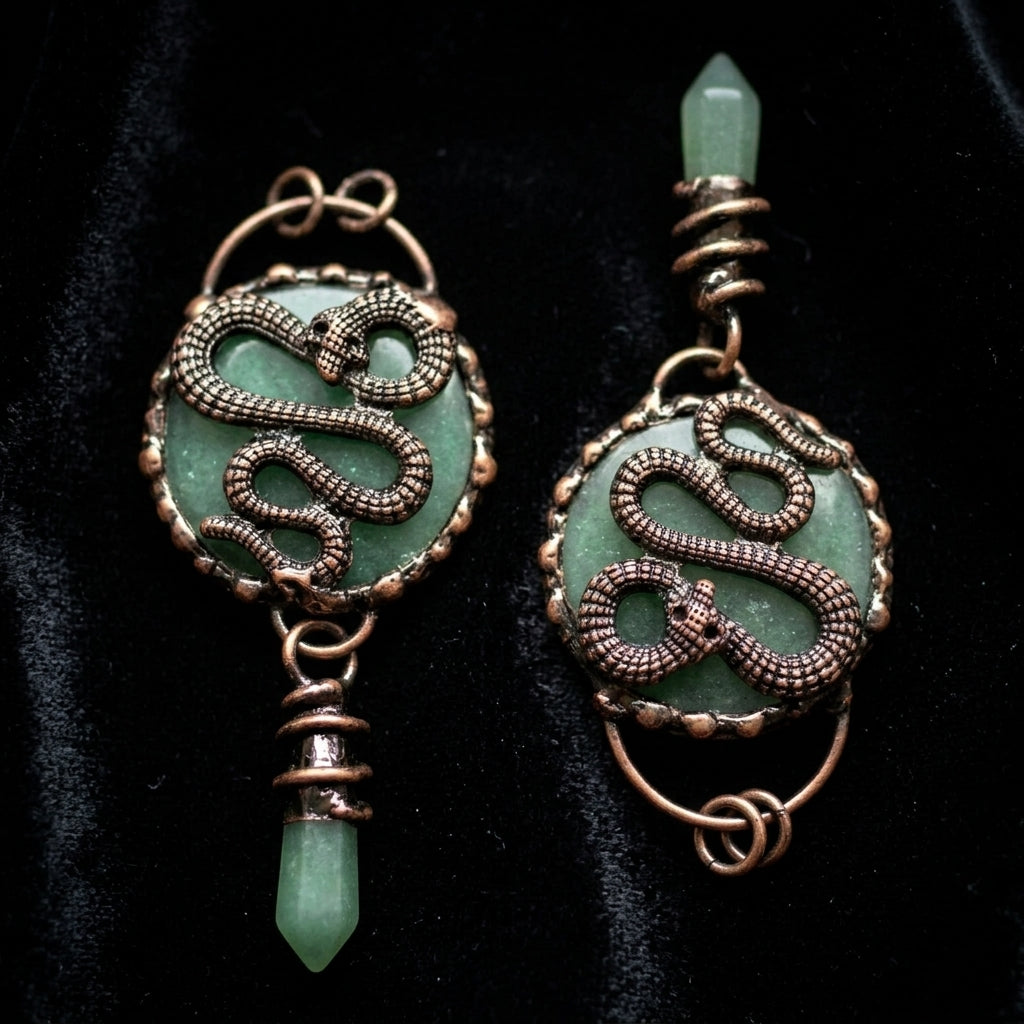 Vintage Animal Totem Necklace — Heavy Electroplated Bronze & Natural Healing Crystal Pendant